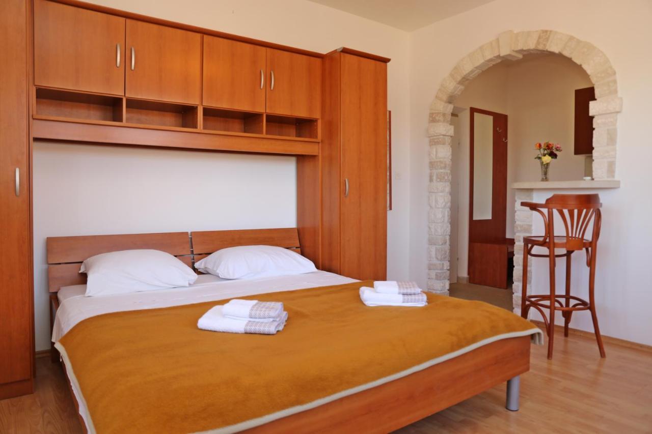 Pansion Marinka-Bire Rooms Лумбарда Екстер'єр фото