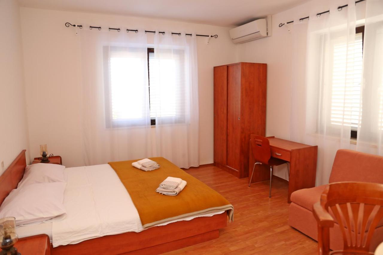 Pansion Marinka-Bire Rooms Лумбарда Екстер'єр фото